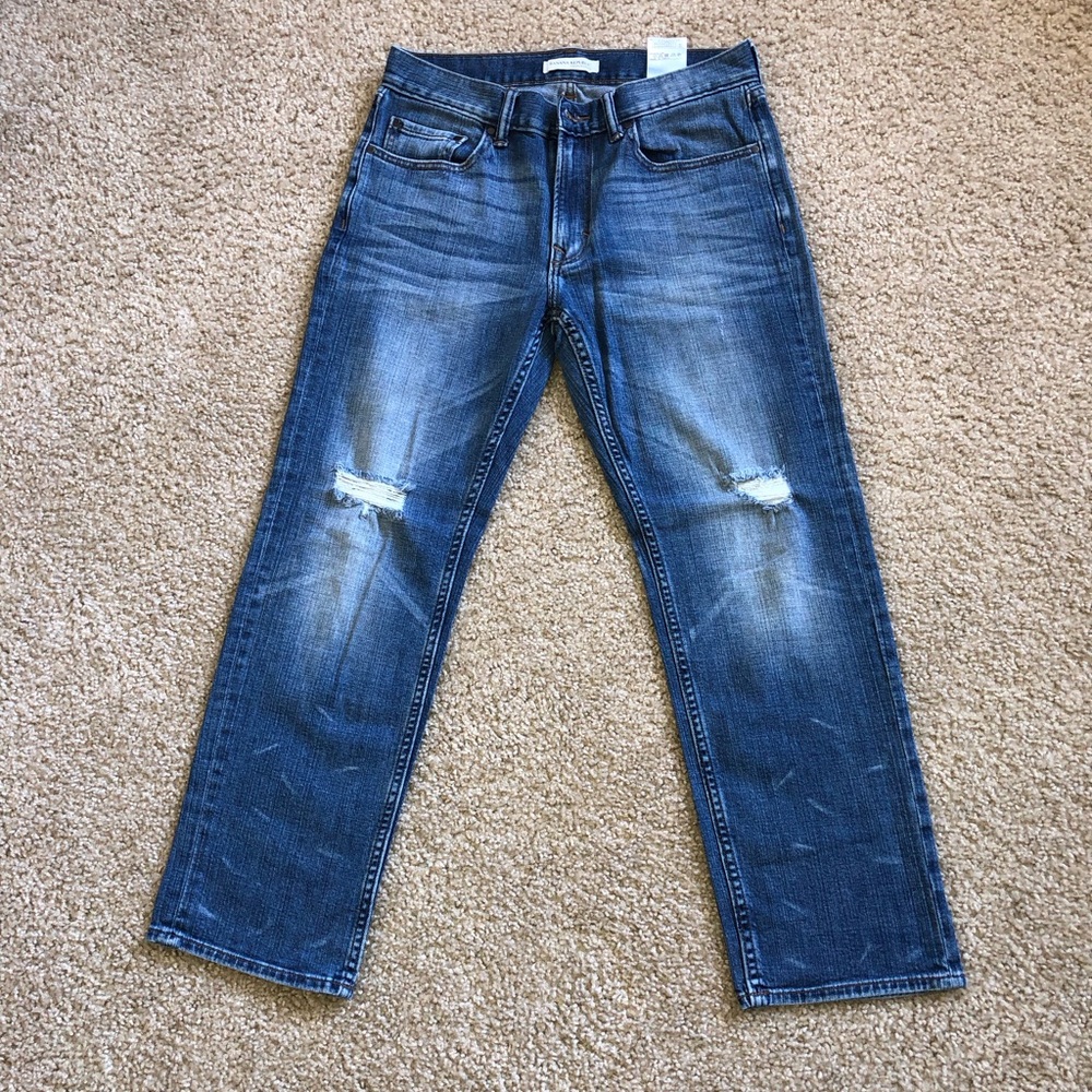 Banana Republic premium denim, boyfriend cut, size 27, ripped knee.